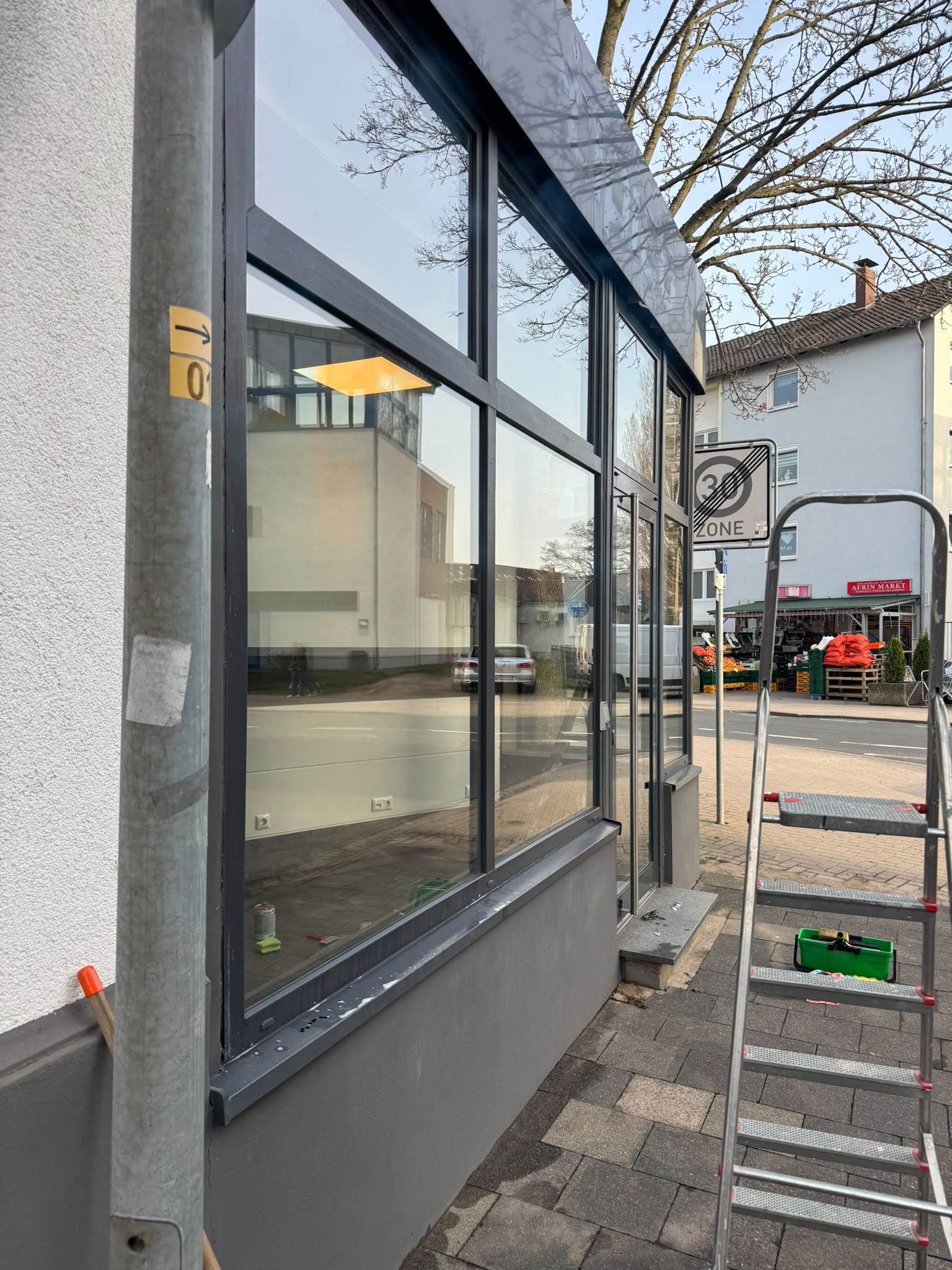 Glasreinigung Gewerbe Weserbergland – GAP.W